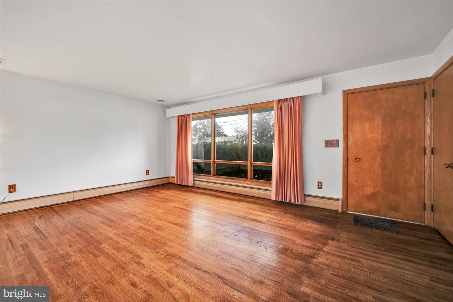 245 Colebrook Rd
