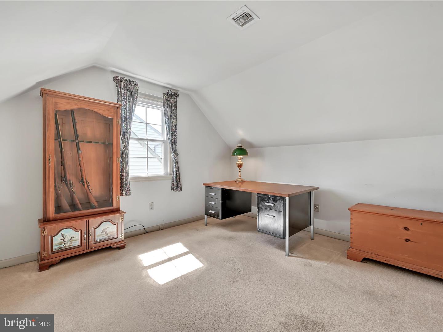 50 Kenbridge Ln