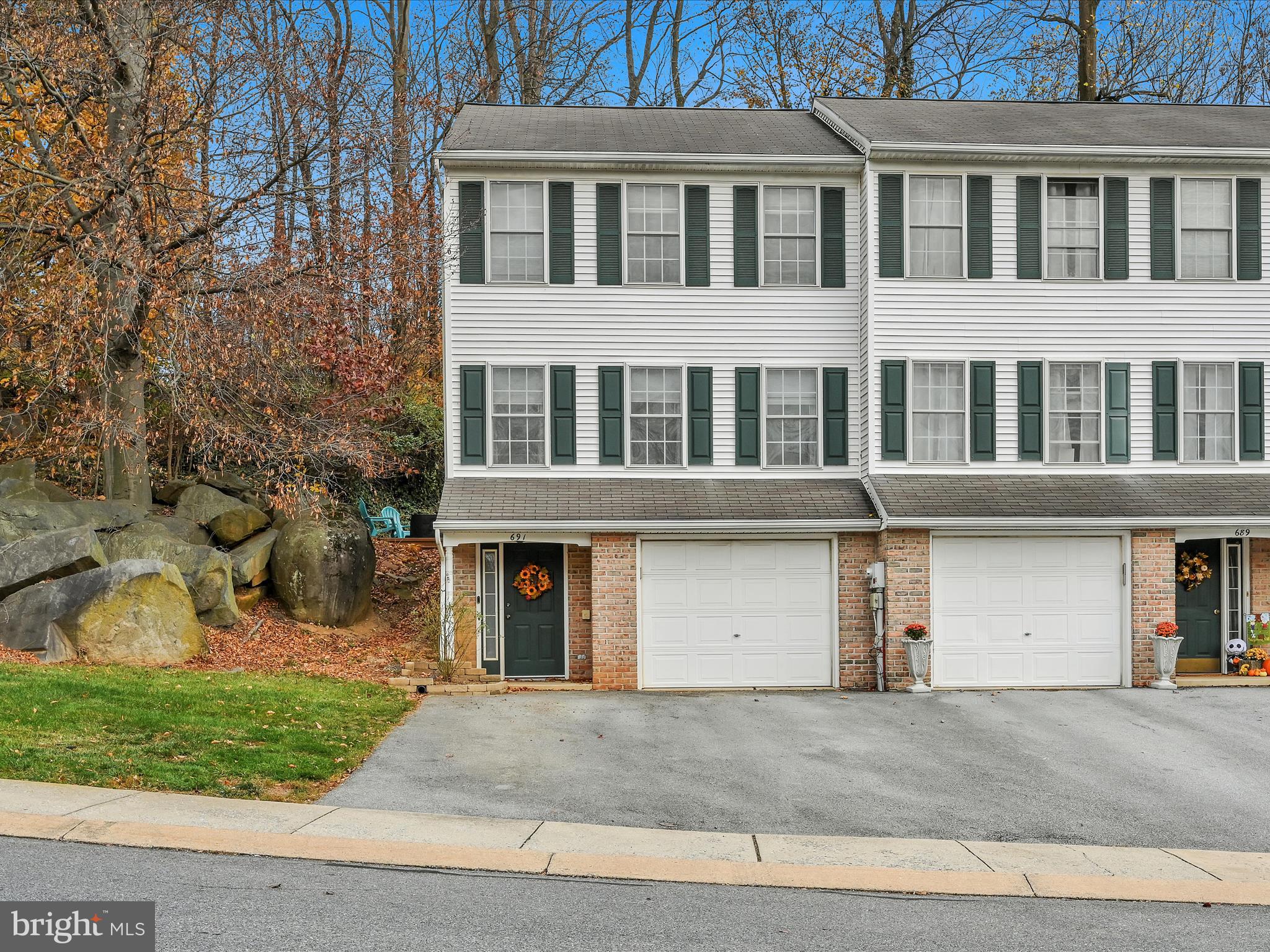 691 Rockwood Dr