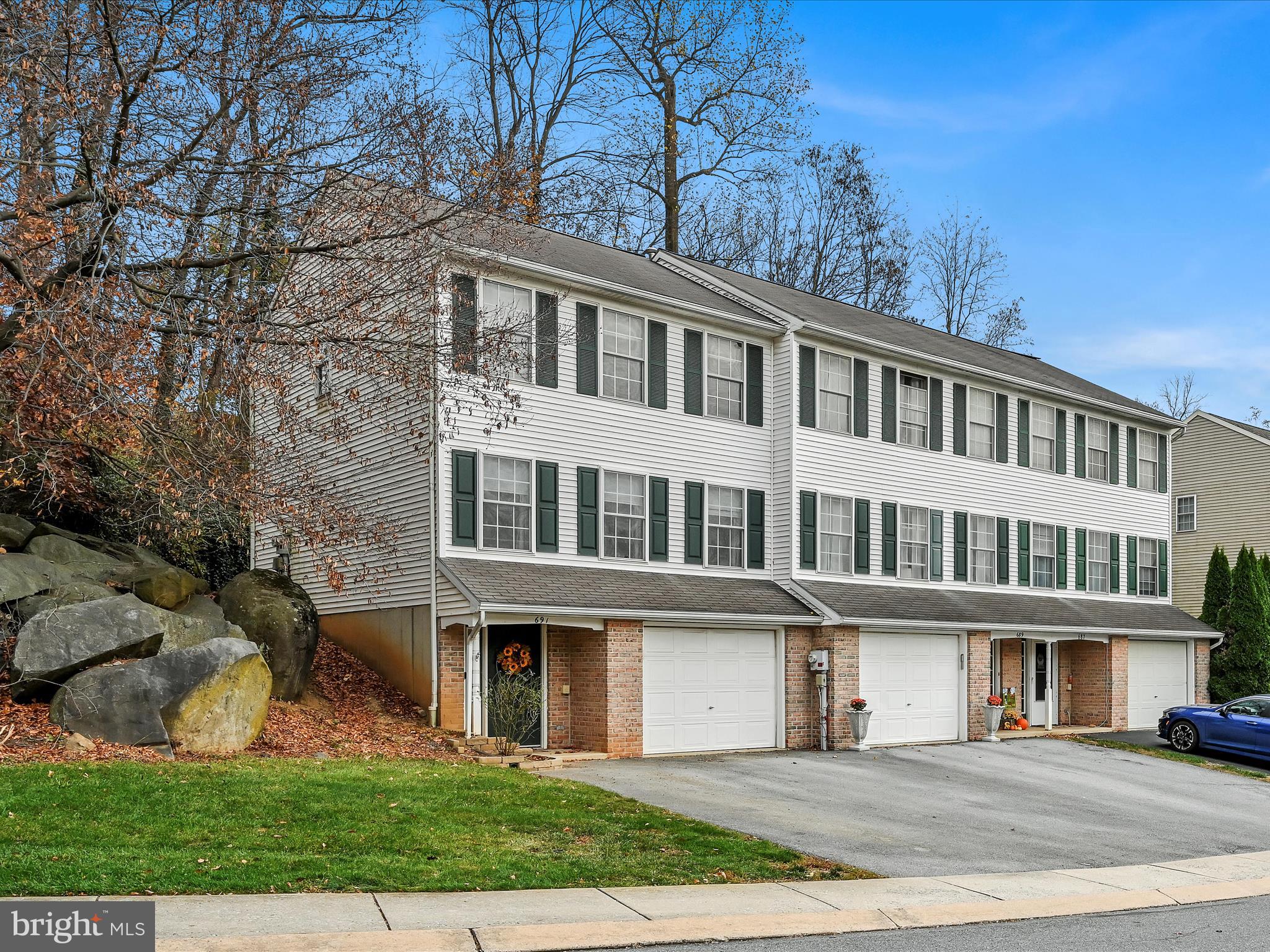 691 Rockwood Dr
