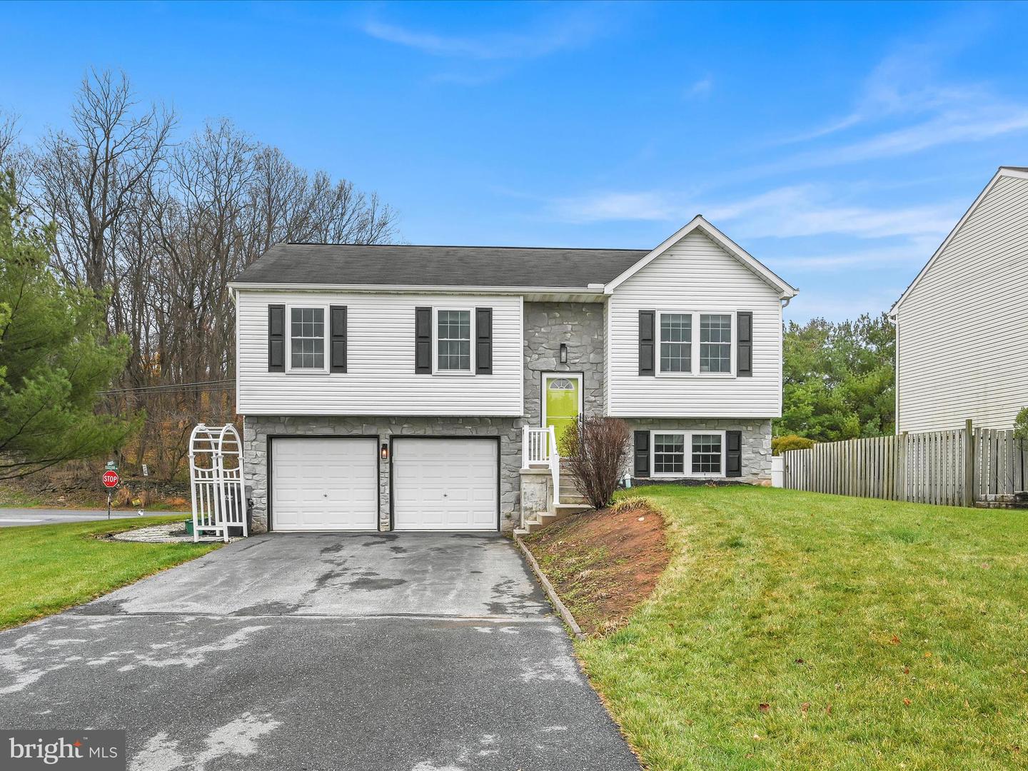 101 Skipjack Way