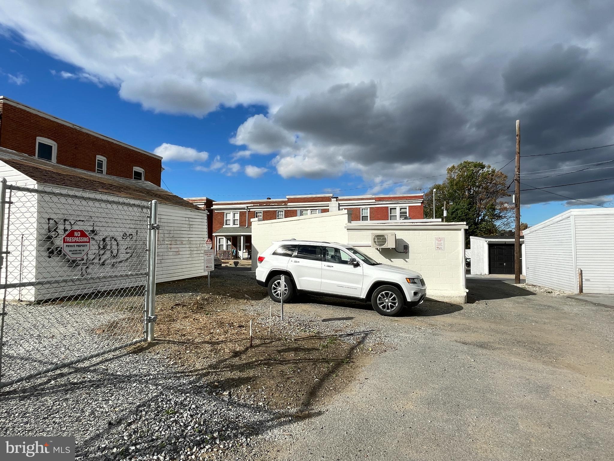 614 George St