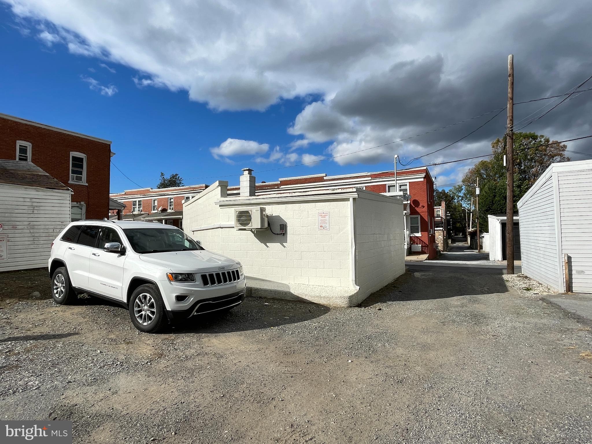 614 George St