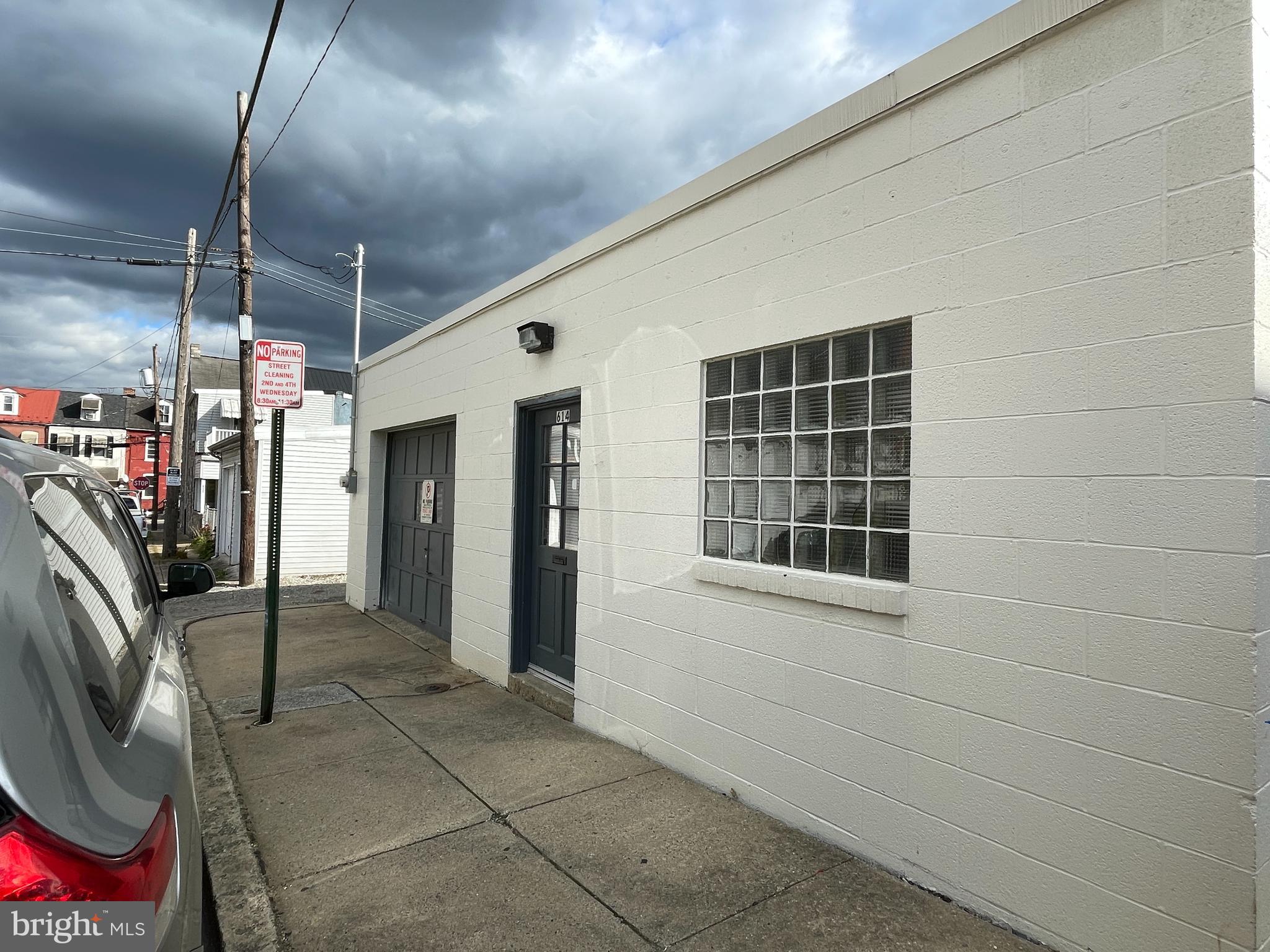614 George St