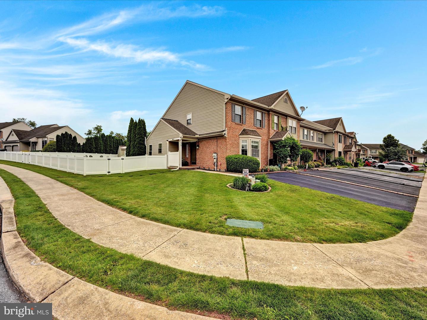 59 Windemere Ct