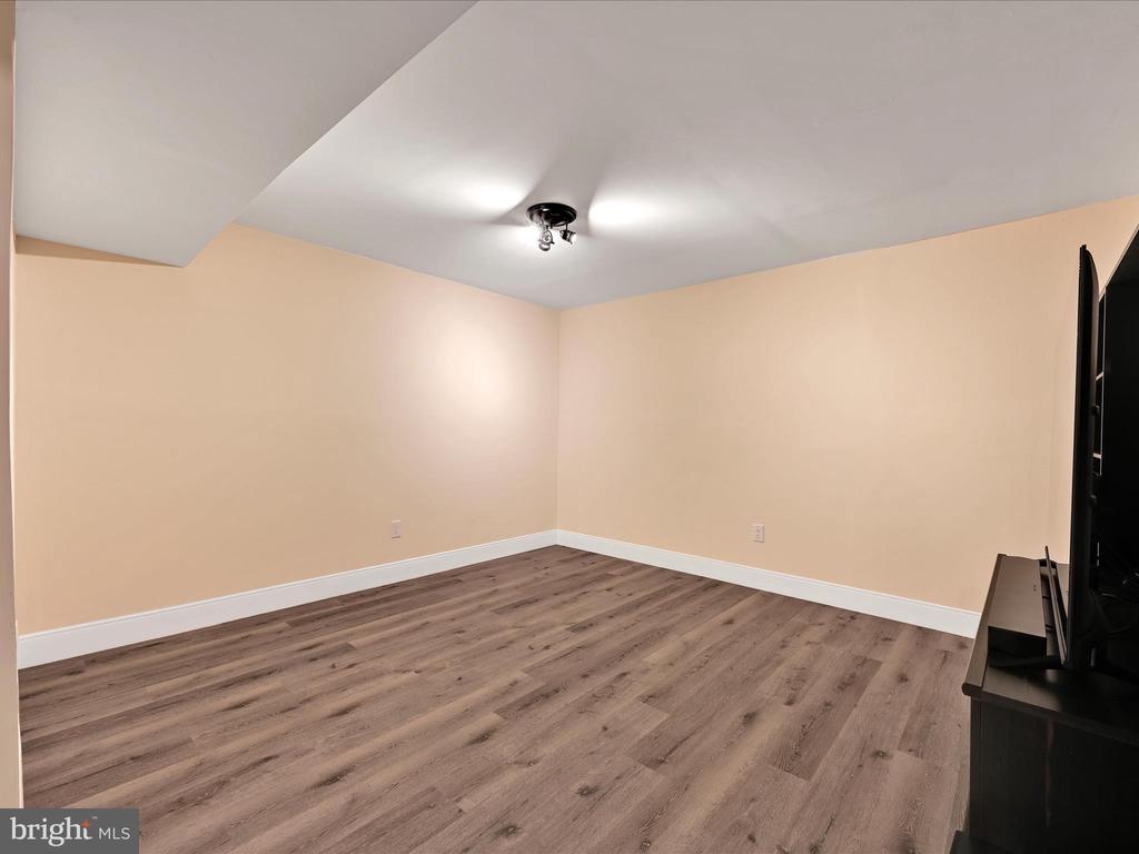 59 Windemere Ct