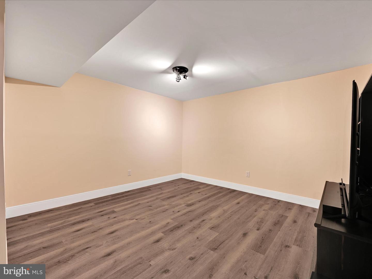 59 Windemere Ct