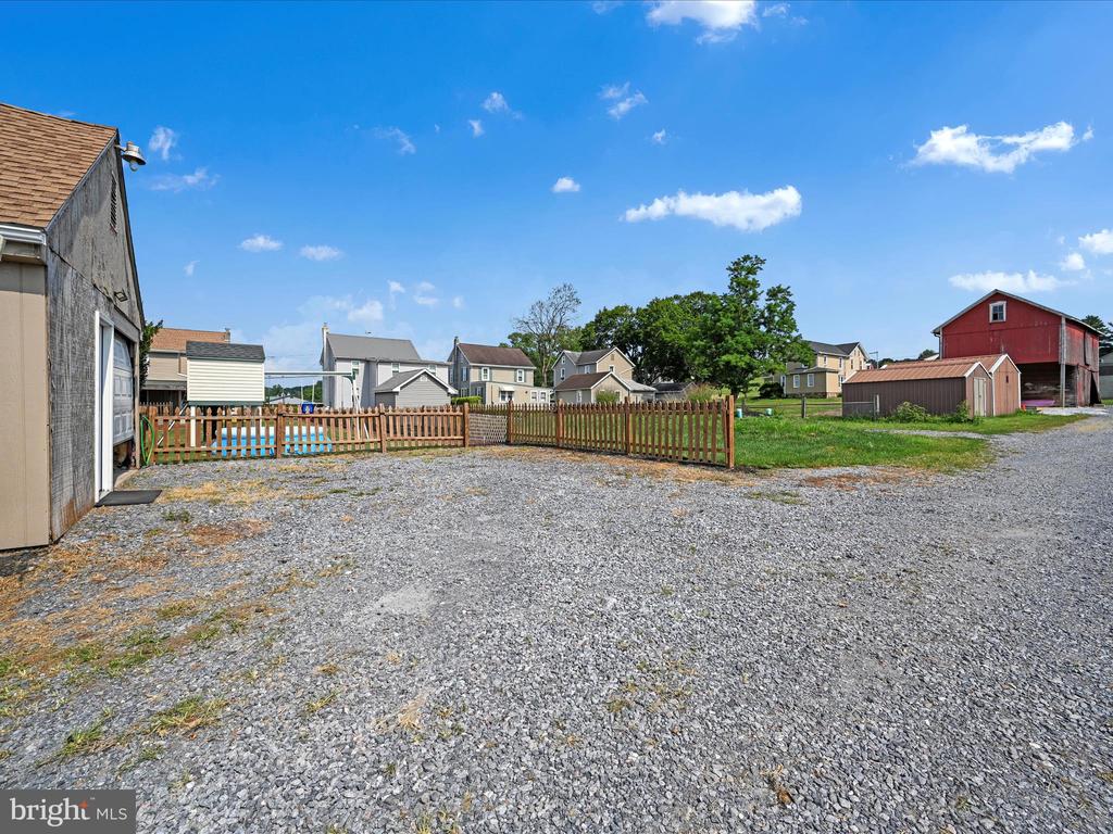 1056 Bellaire Rd