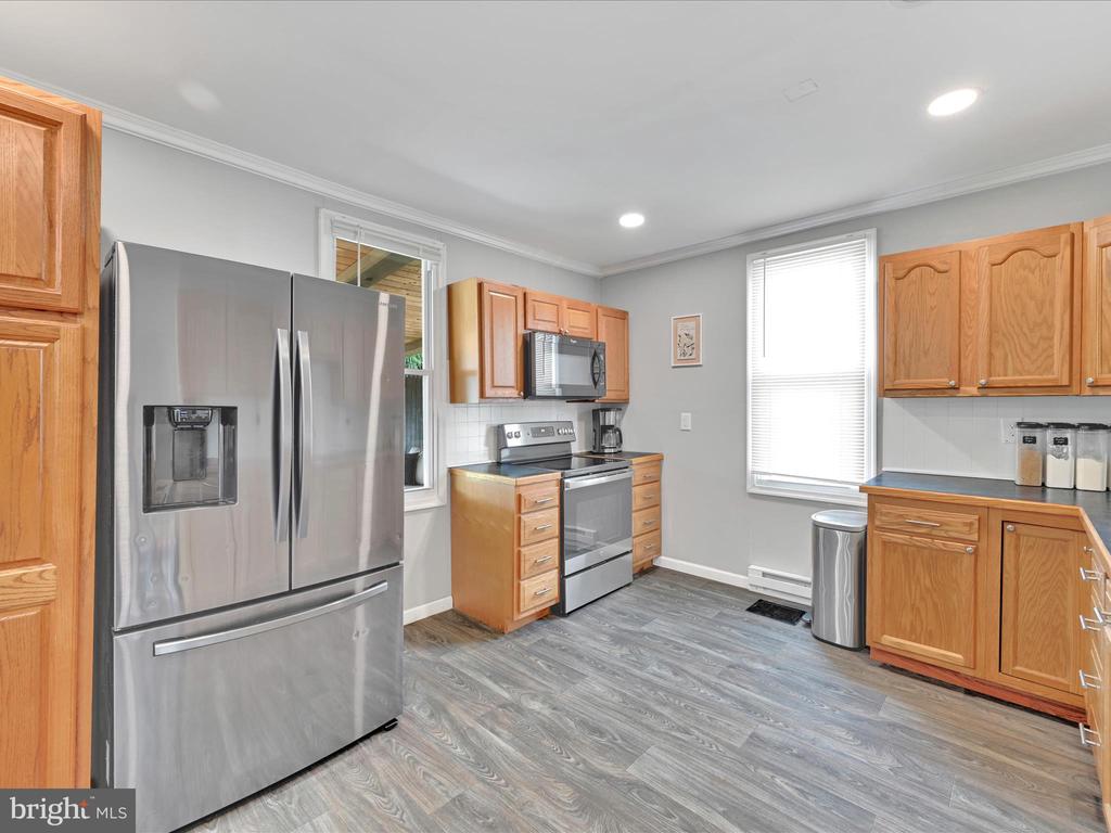 1056 Bellaire Rd