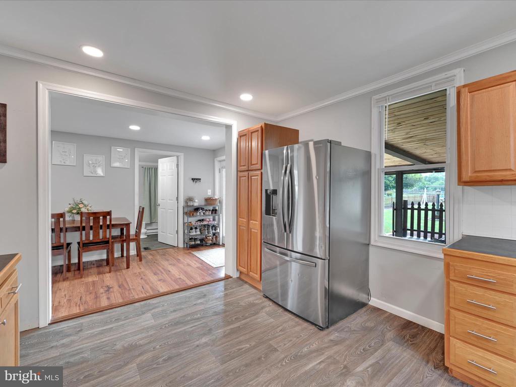 1056 Bellaire Rd