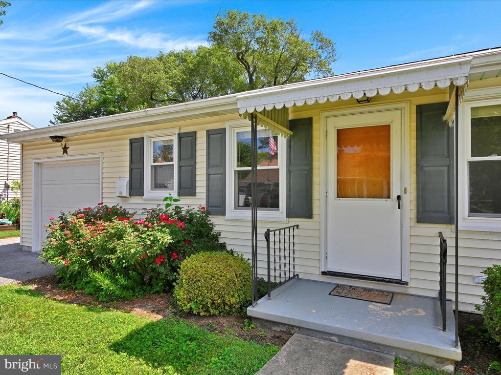 75 Circle Dr