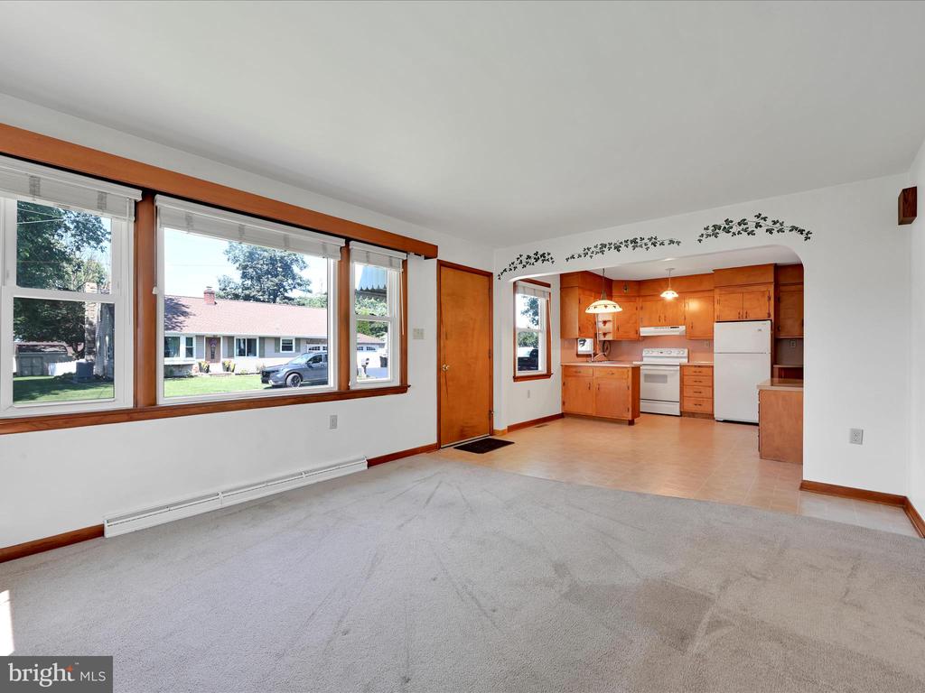 75 Circle Dr