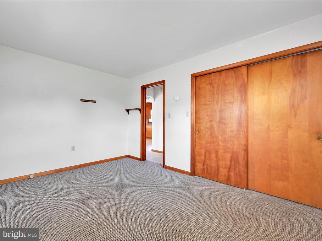 75 Circle Dr
