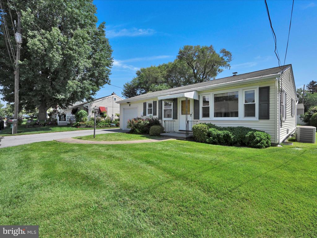 75 Circle Dr