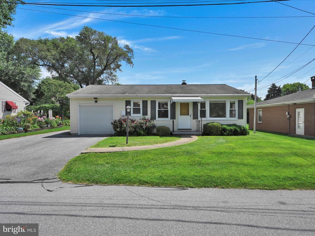 75 Circle Dr