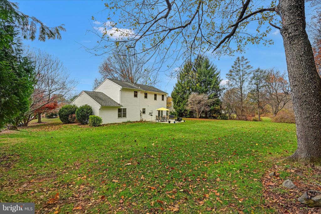 242 PERSIMMON LANE