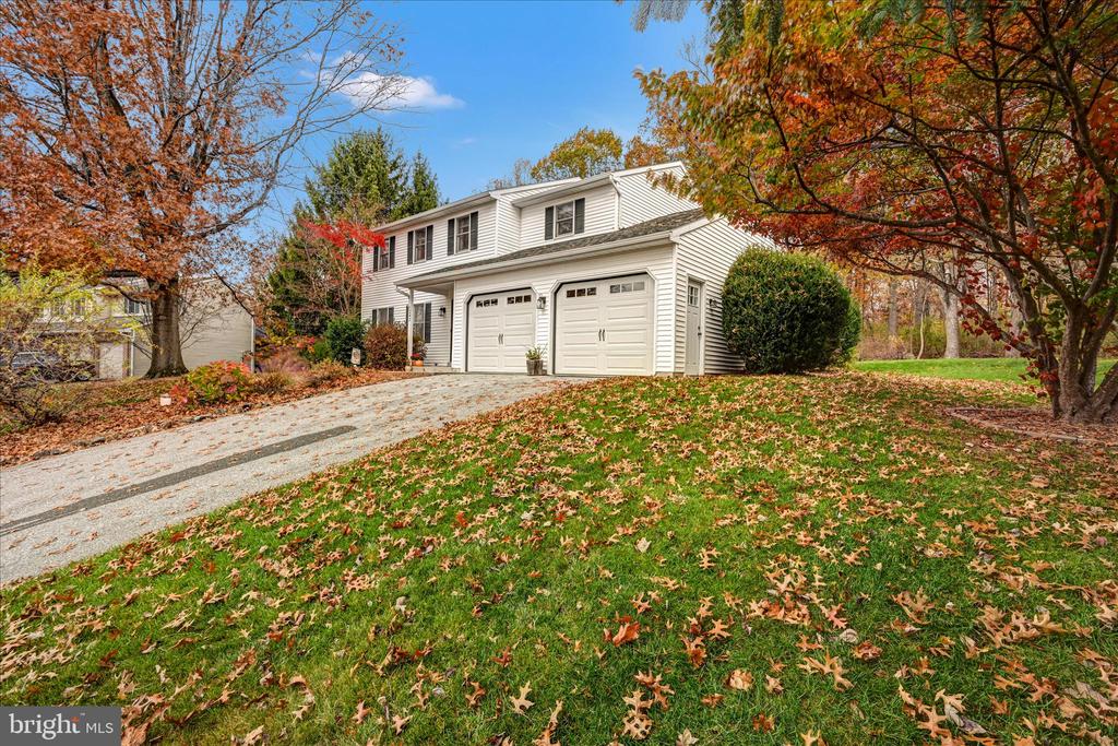 242 PERSIMMON LANE