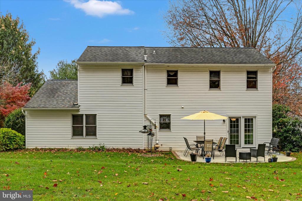 242 PERSIMMON LANE