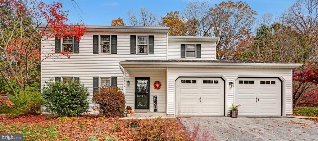 242 PERSIMMON LANE