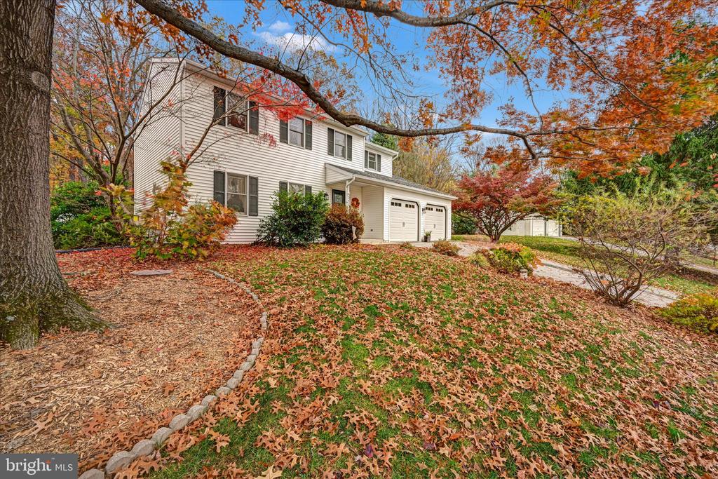 242 PERSIMMON LANE