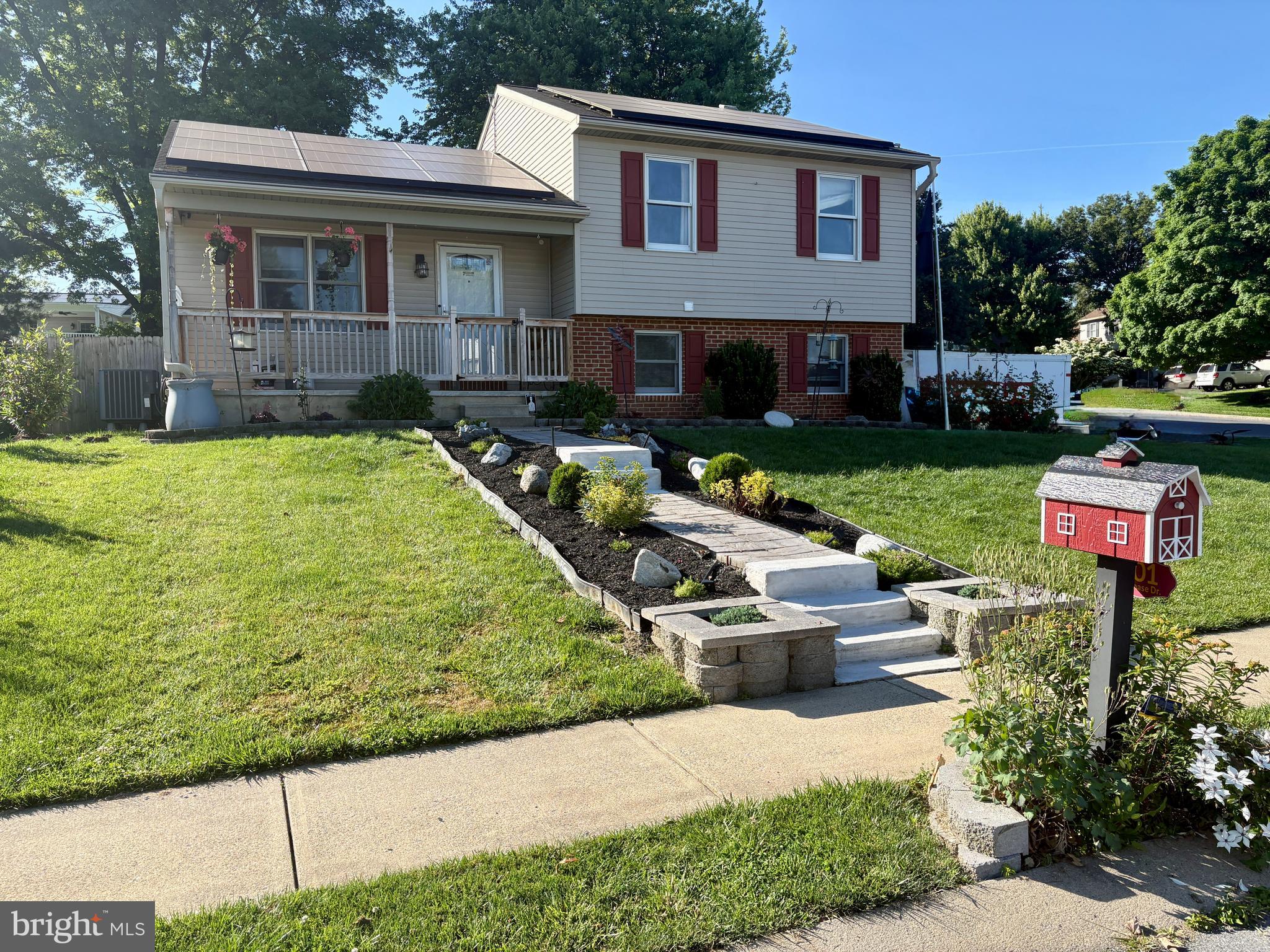 101 FOXCHASE DRIVE