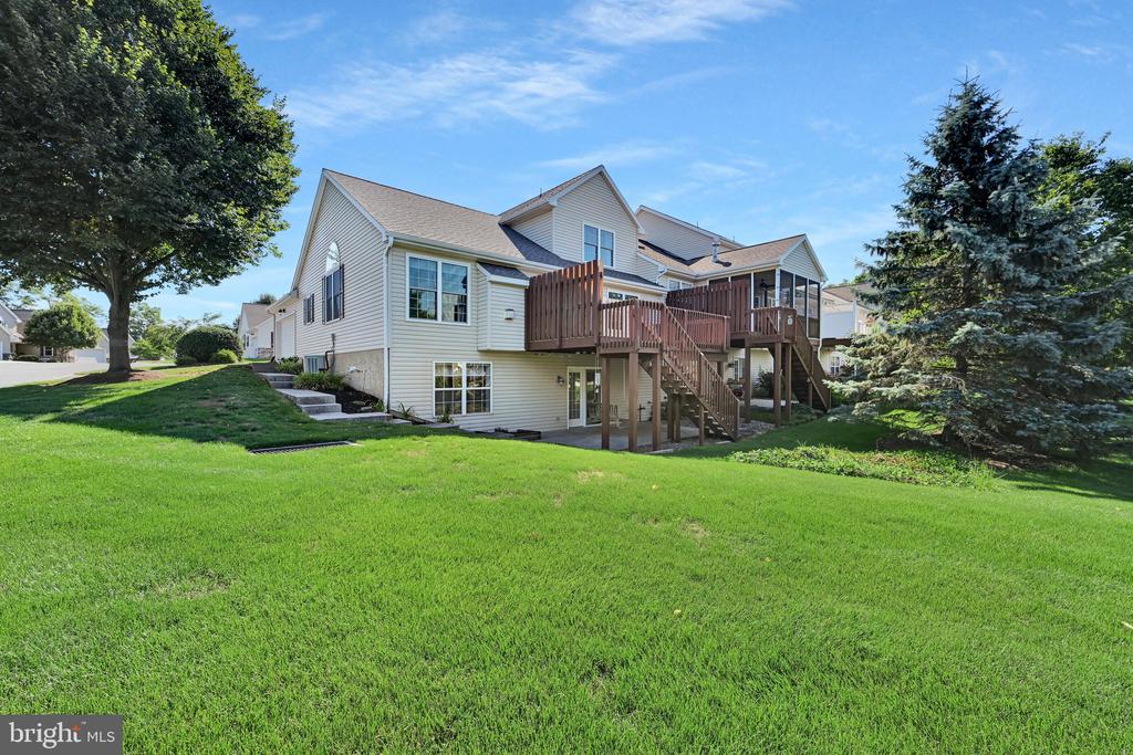 1585 HICKORY RUN COURT