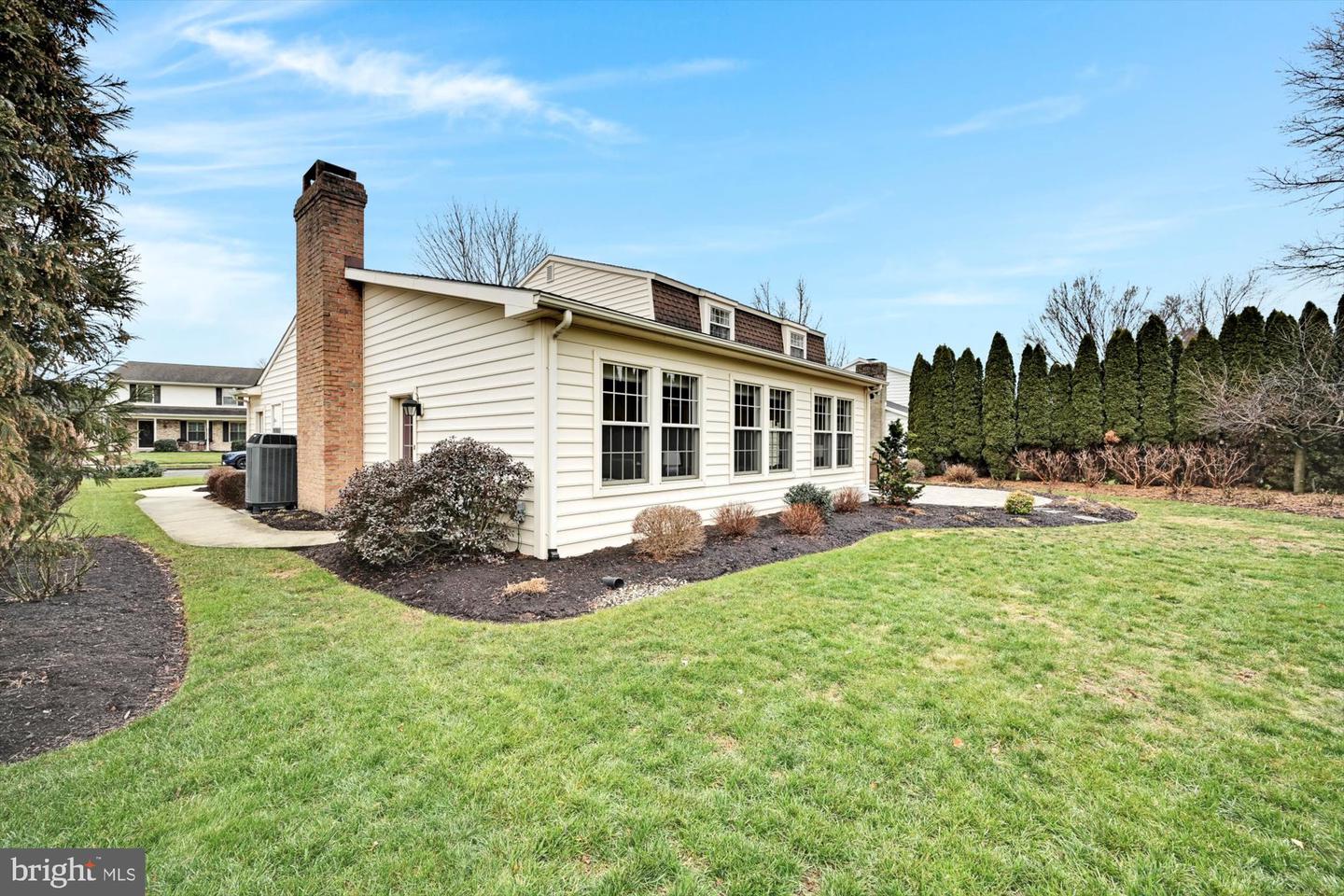 59 Sandalwood Dr