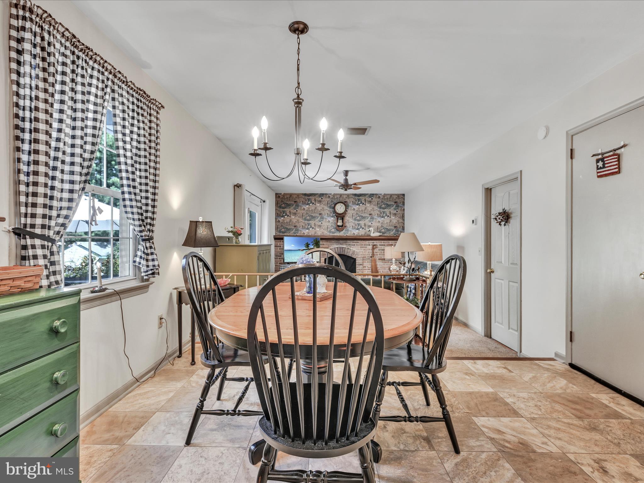 3 Sycamore Ln