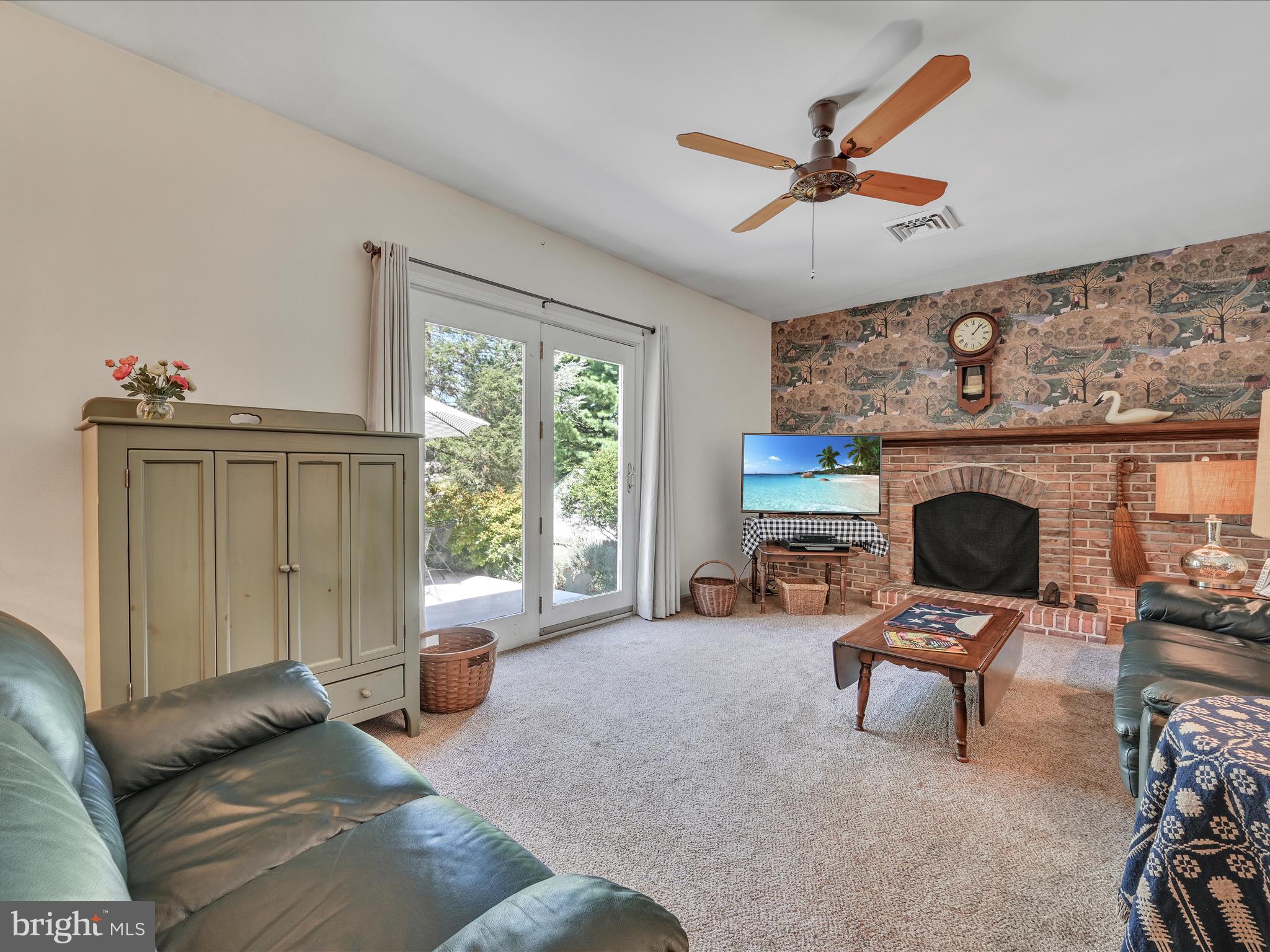 3 Sycamore Ln