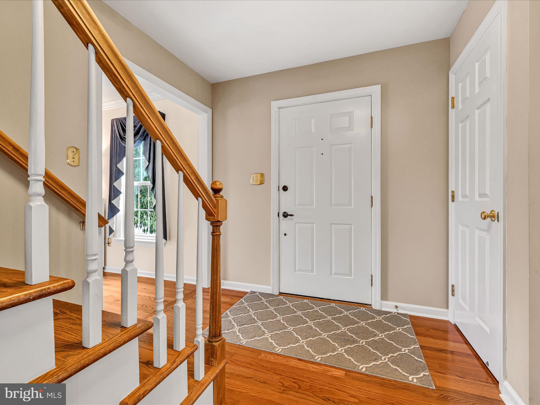 78 English Dr