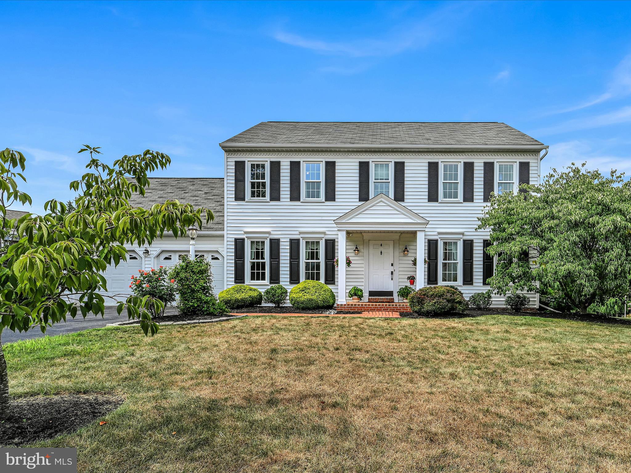 78 English Dr
