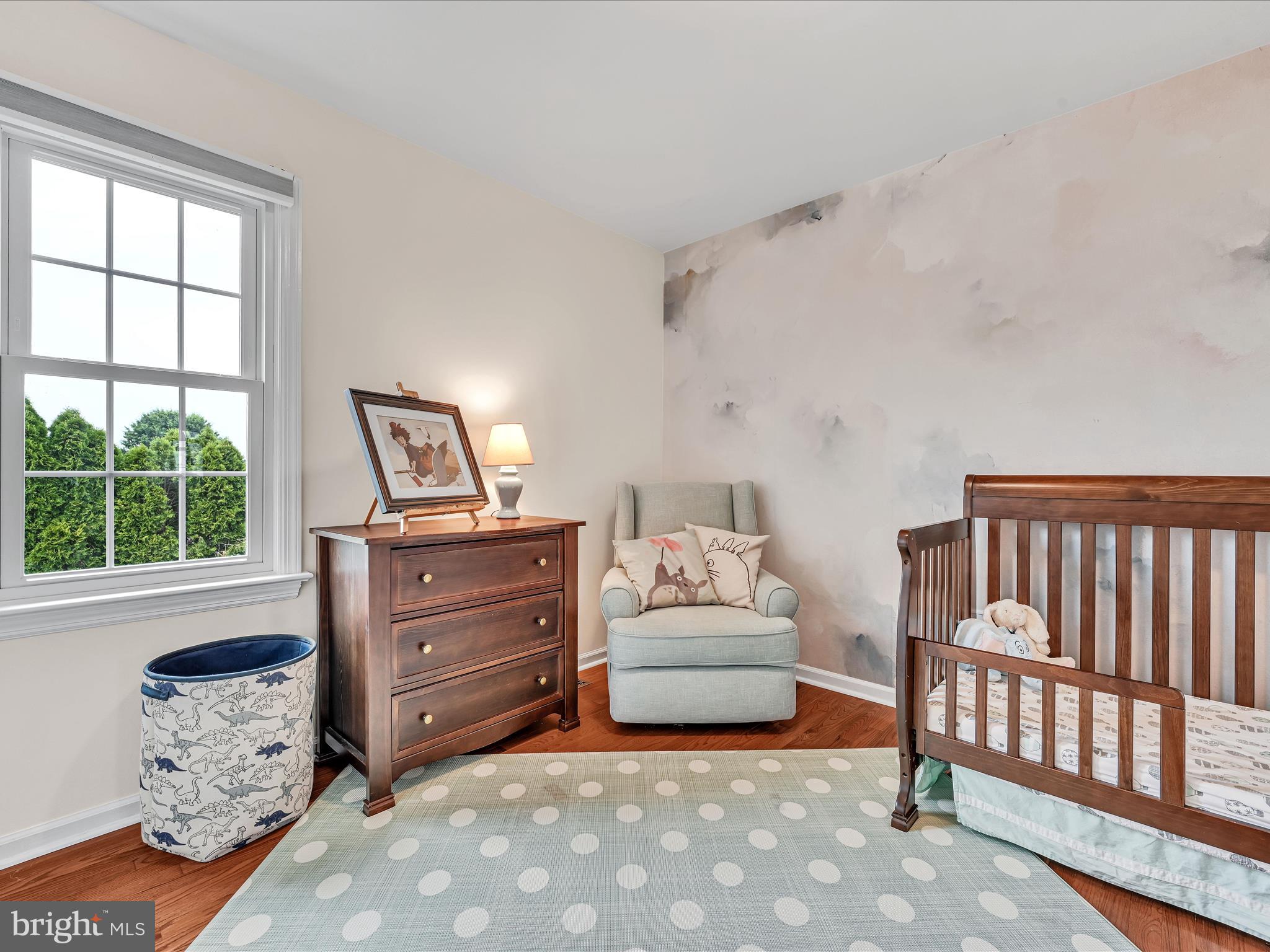 78 English Dr