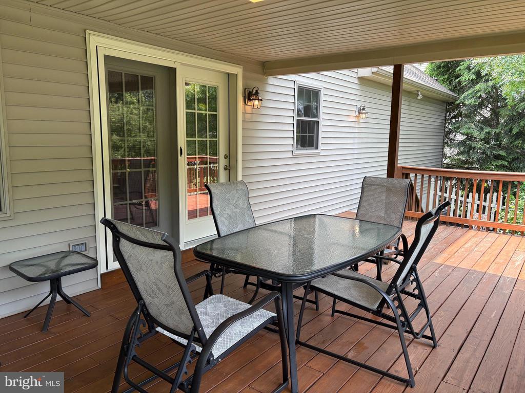 15 Behrens Dr