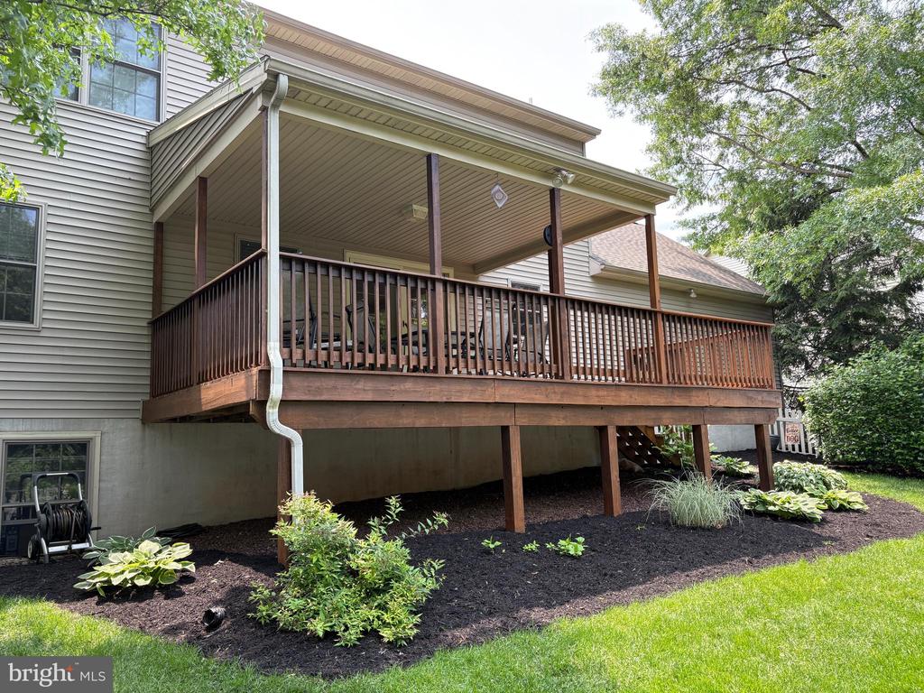 15 Behrens Dr