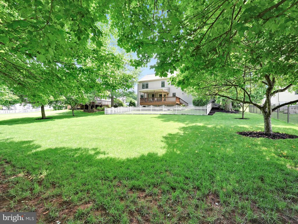 15 Behrens Dr