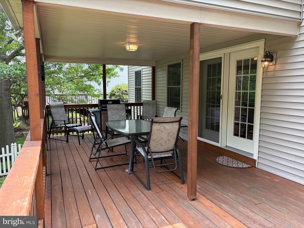 15 Behrens Dr