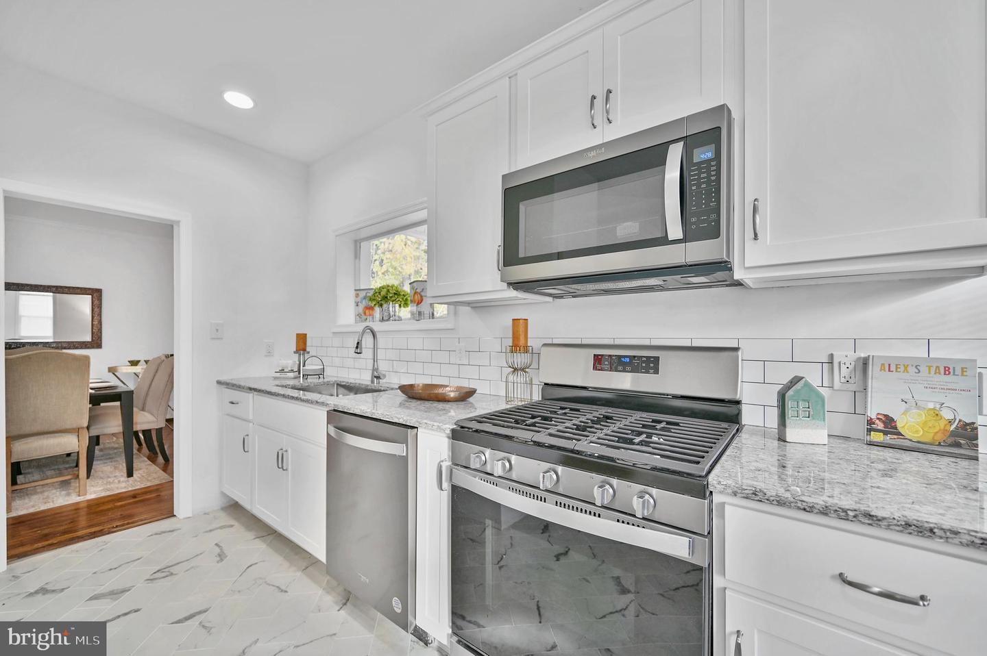 306 Highland Ave