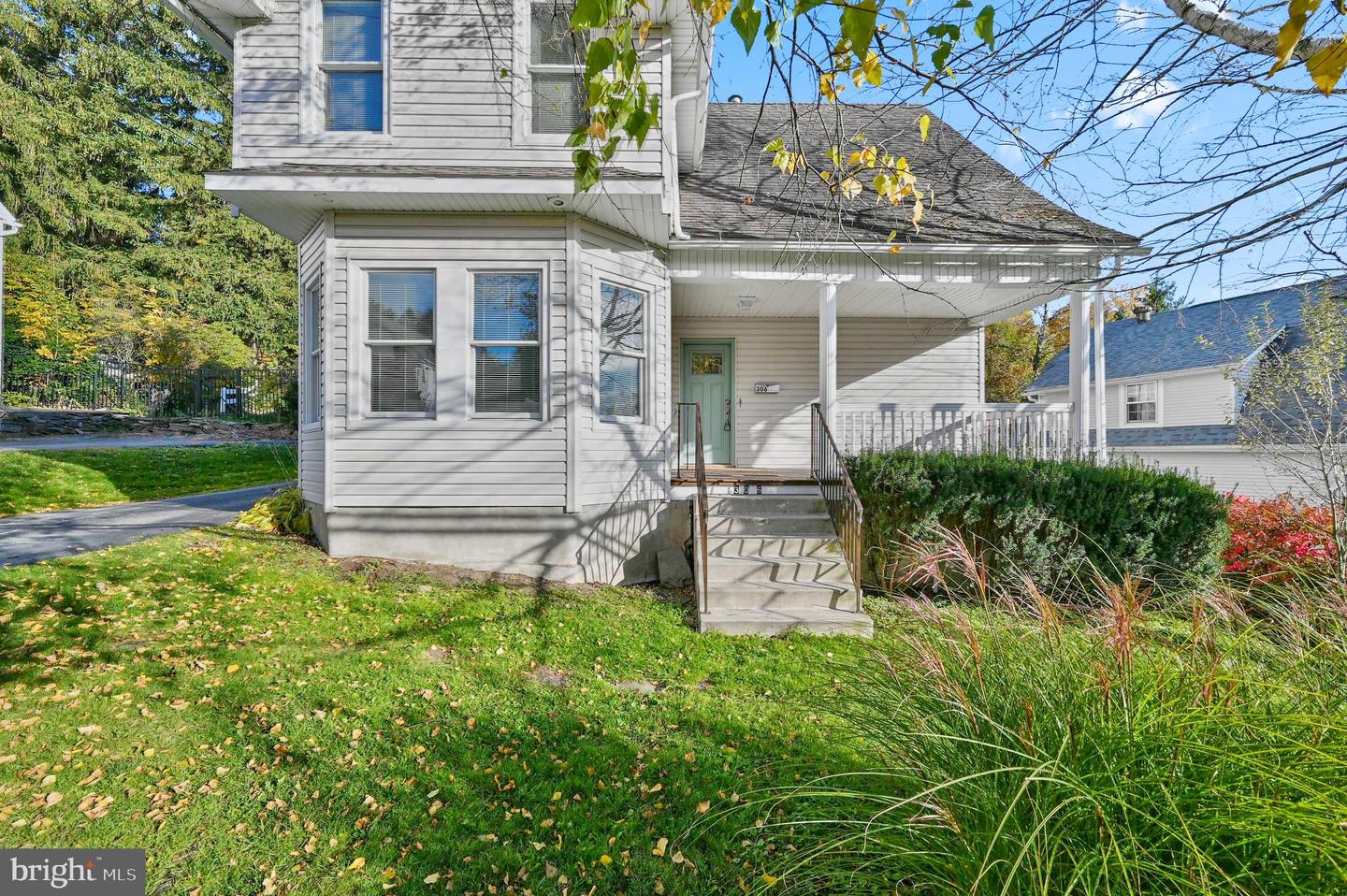 306 Highland Ave