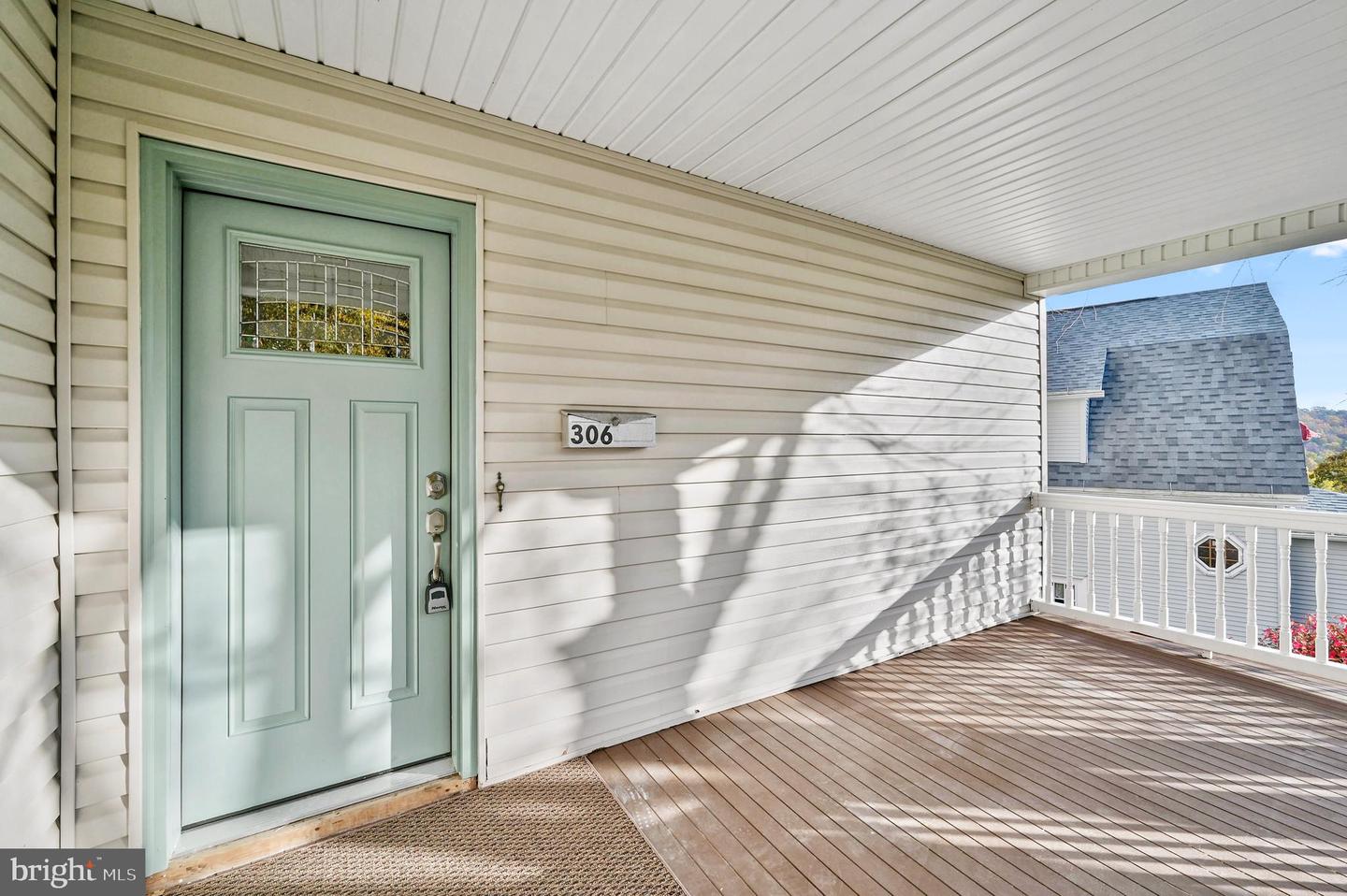 306 Highland Ave
