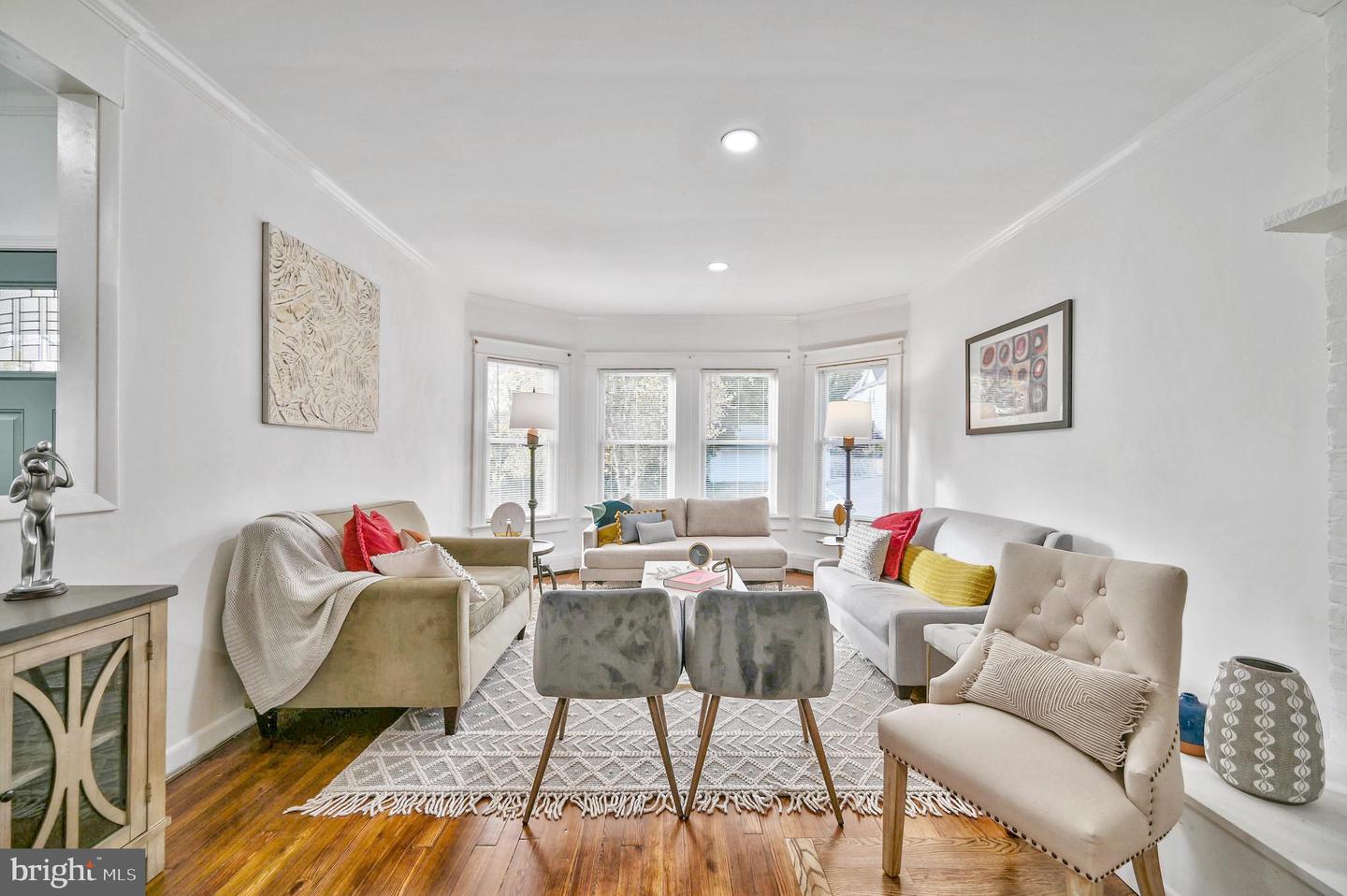 306 Highland Ave