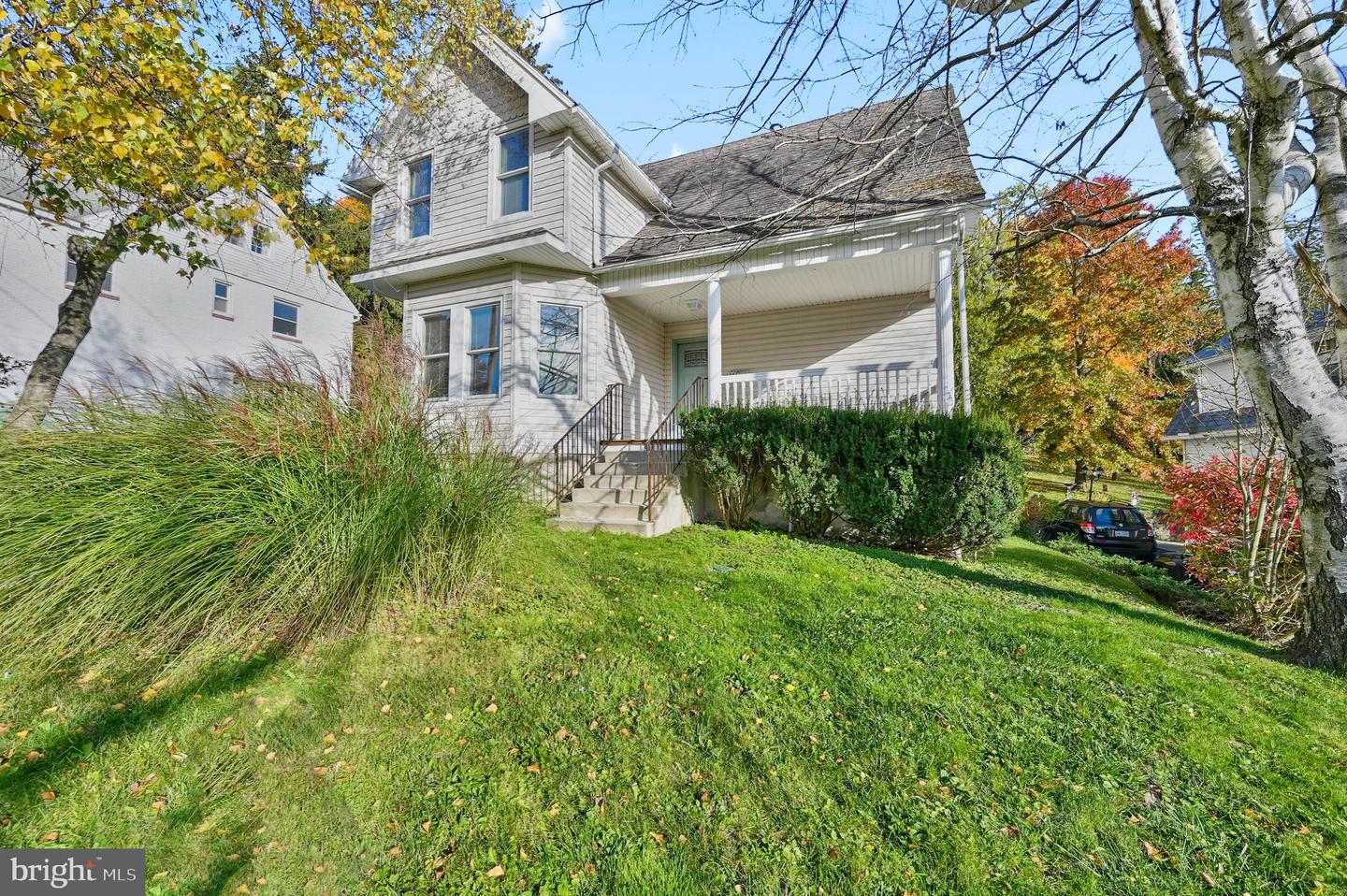 306 Highland Ave