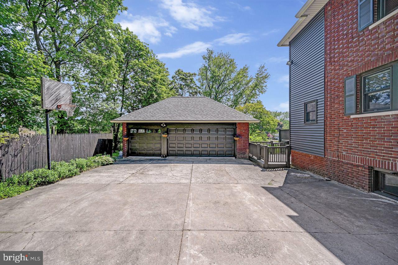 316 N Abington Rd