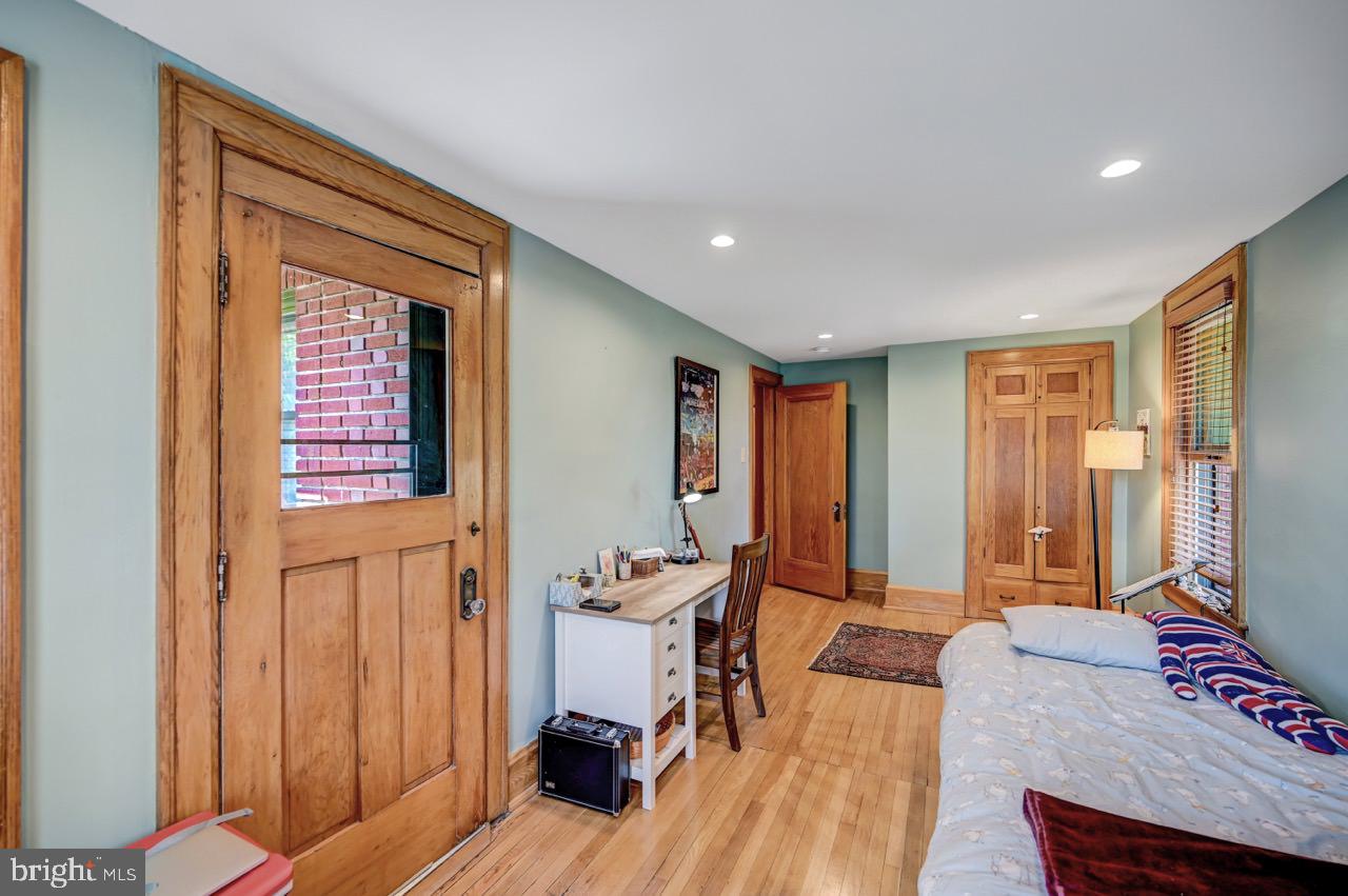 316 N Abington Rd