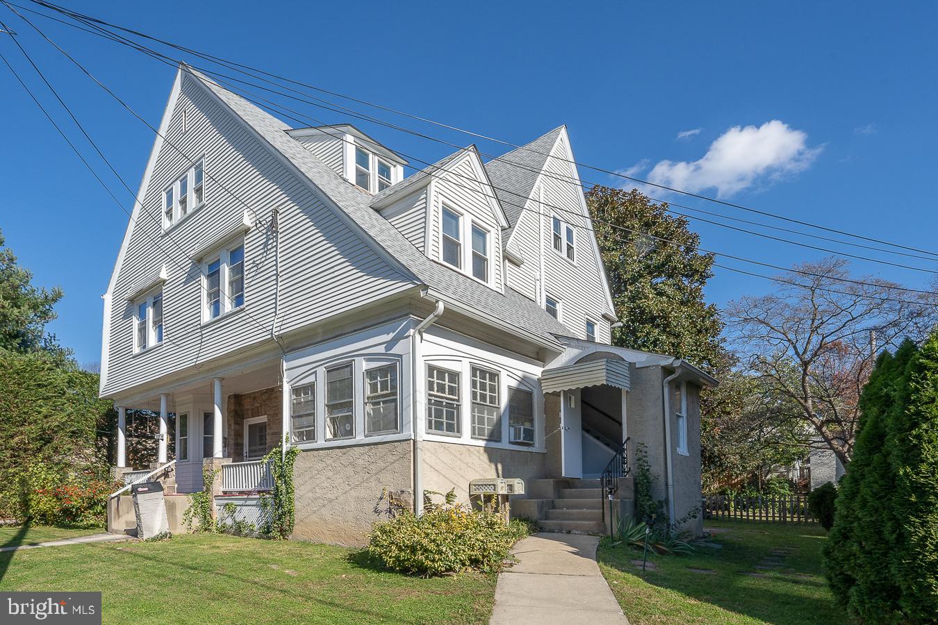 211 Grayling Ave #3