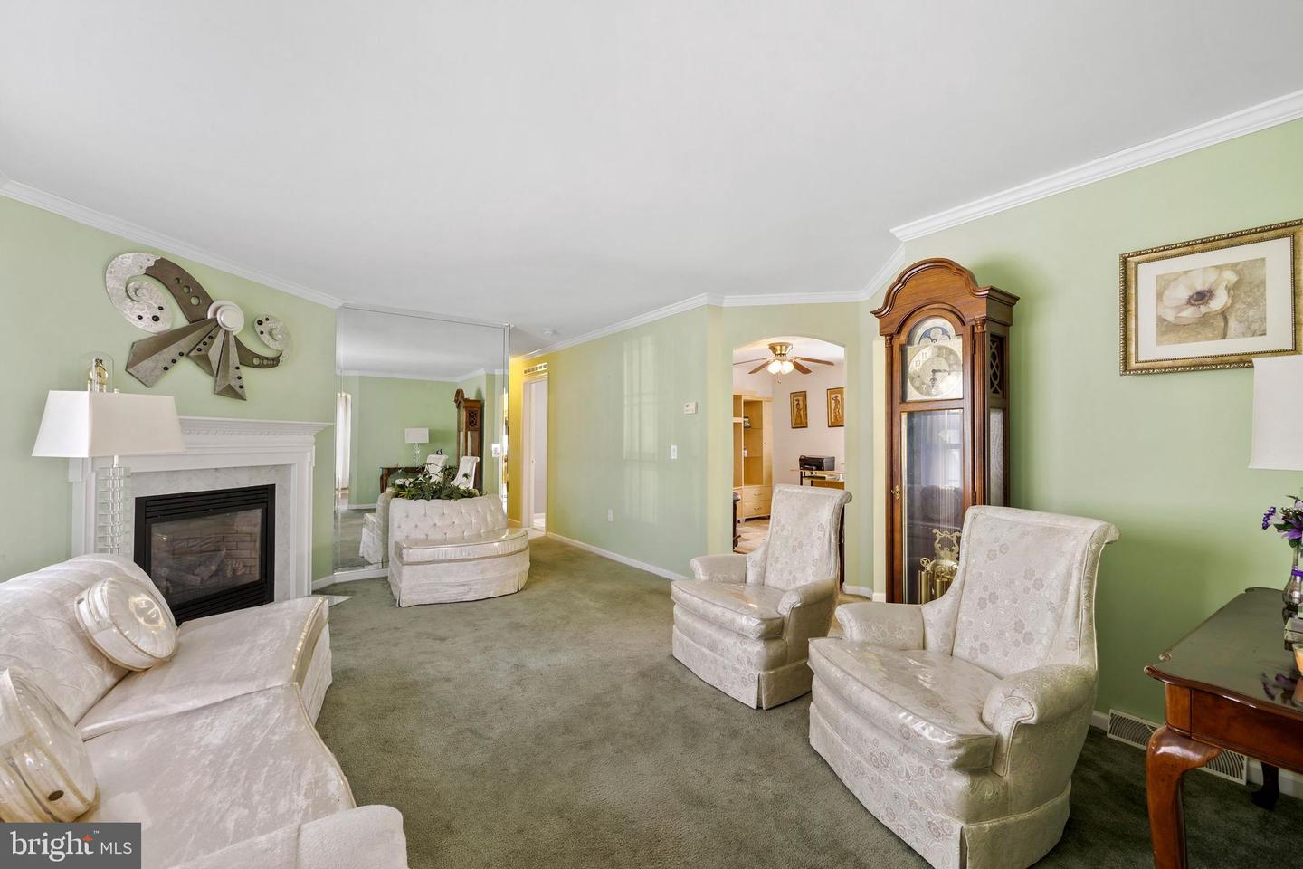401 Azalea Dr