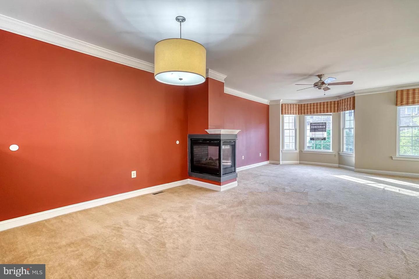 307 Ebony Ct