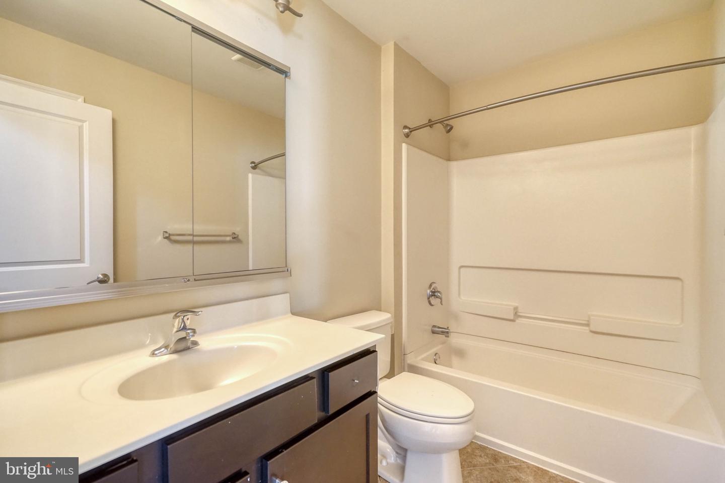 307 Ebony Ct