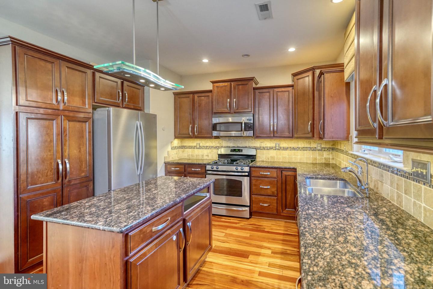 307 Ebony Ct
