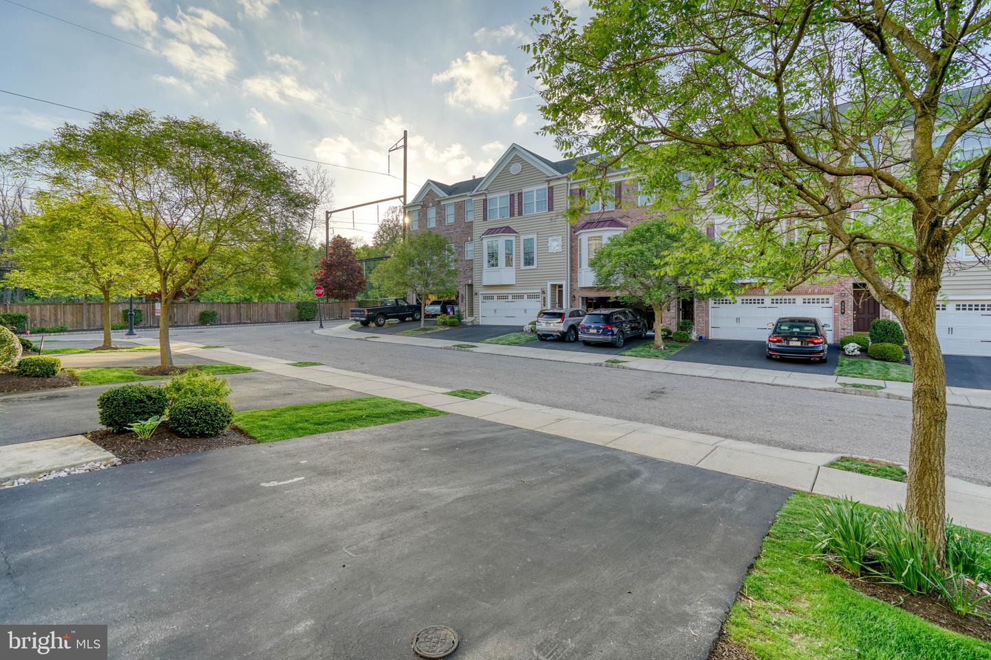 307 Ebony Ct
