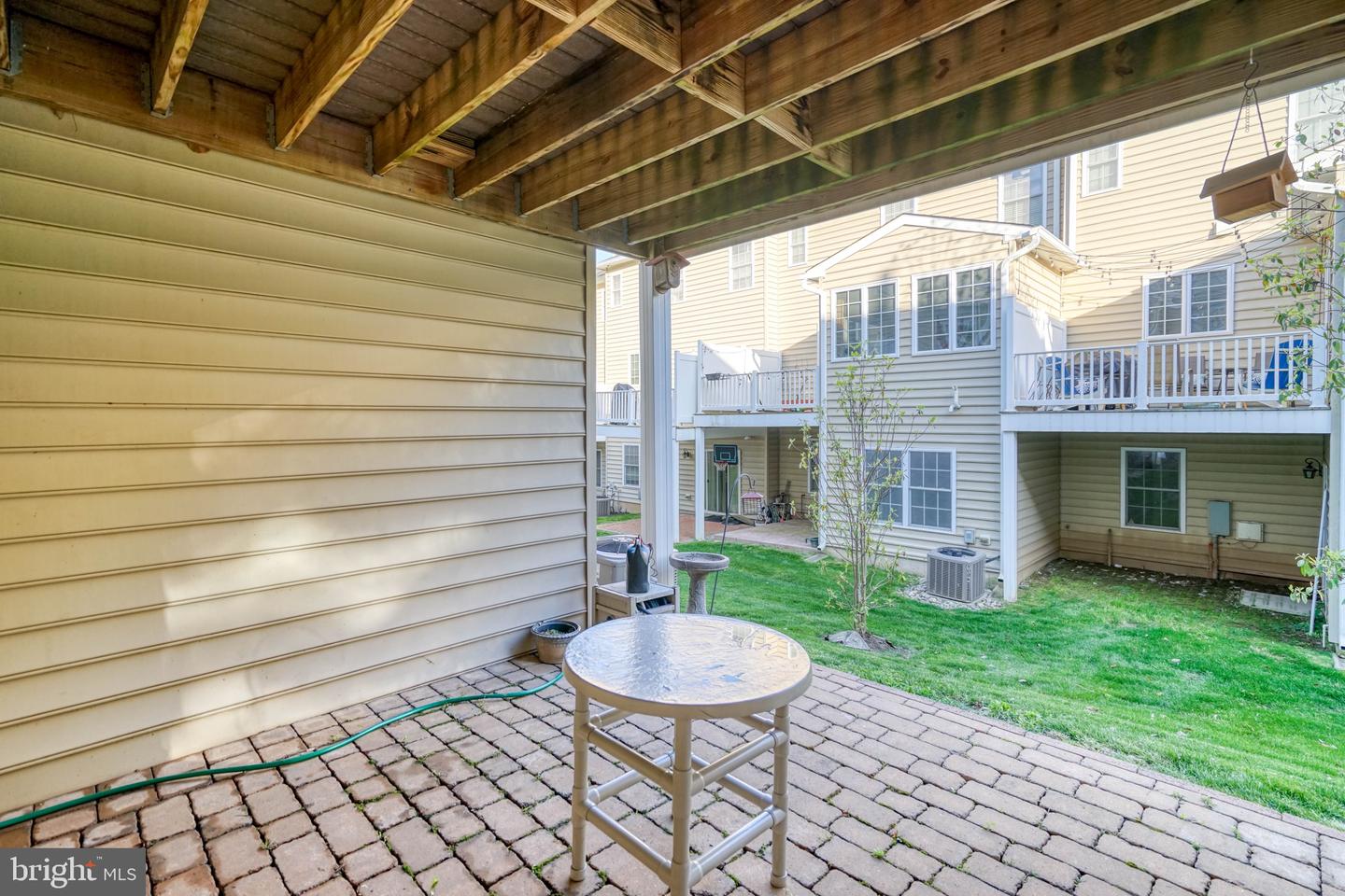 307 Ebony Ct